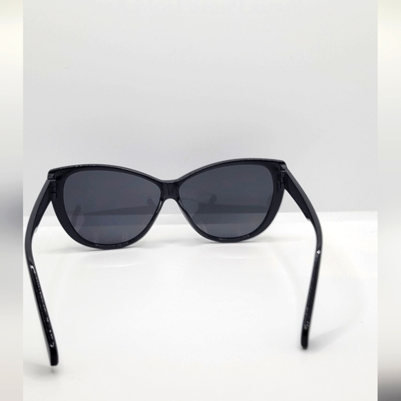 NEW! Sunglasses Shades - Picture 2 of 3
